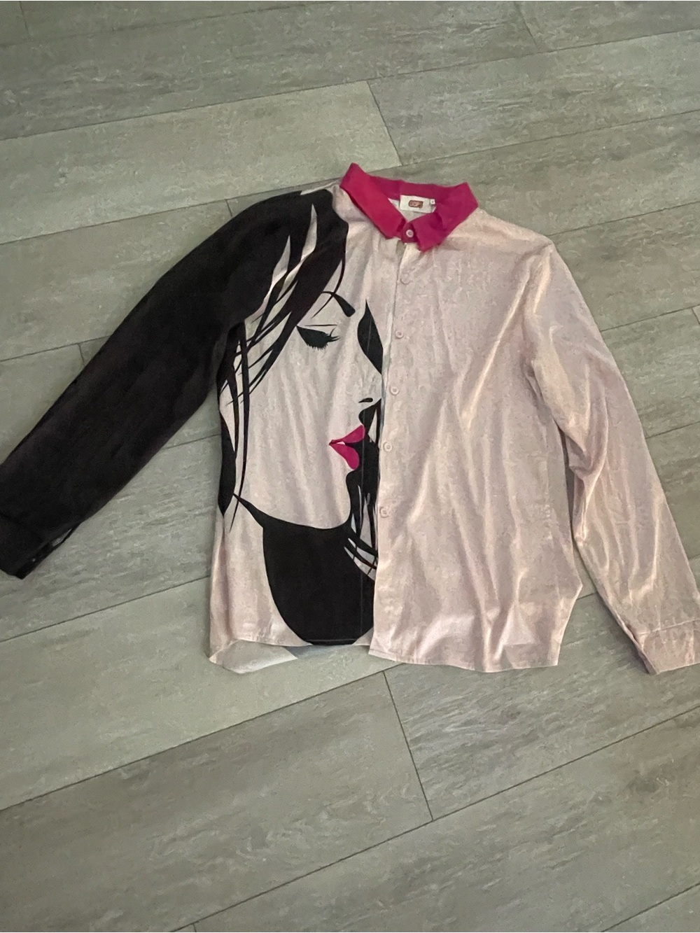 Graphic Face Print Button-Up Shirt with Pink Collar